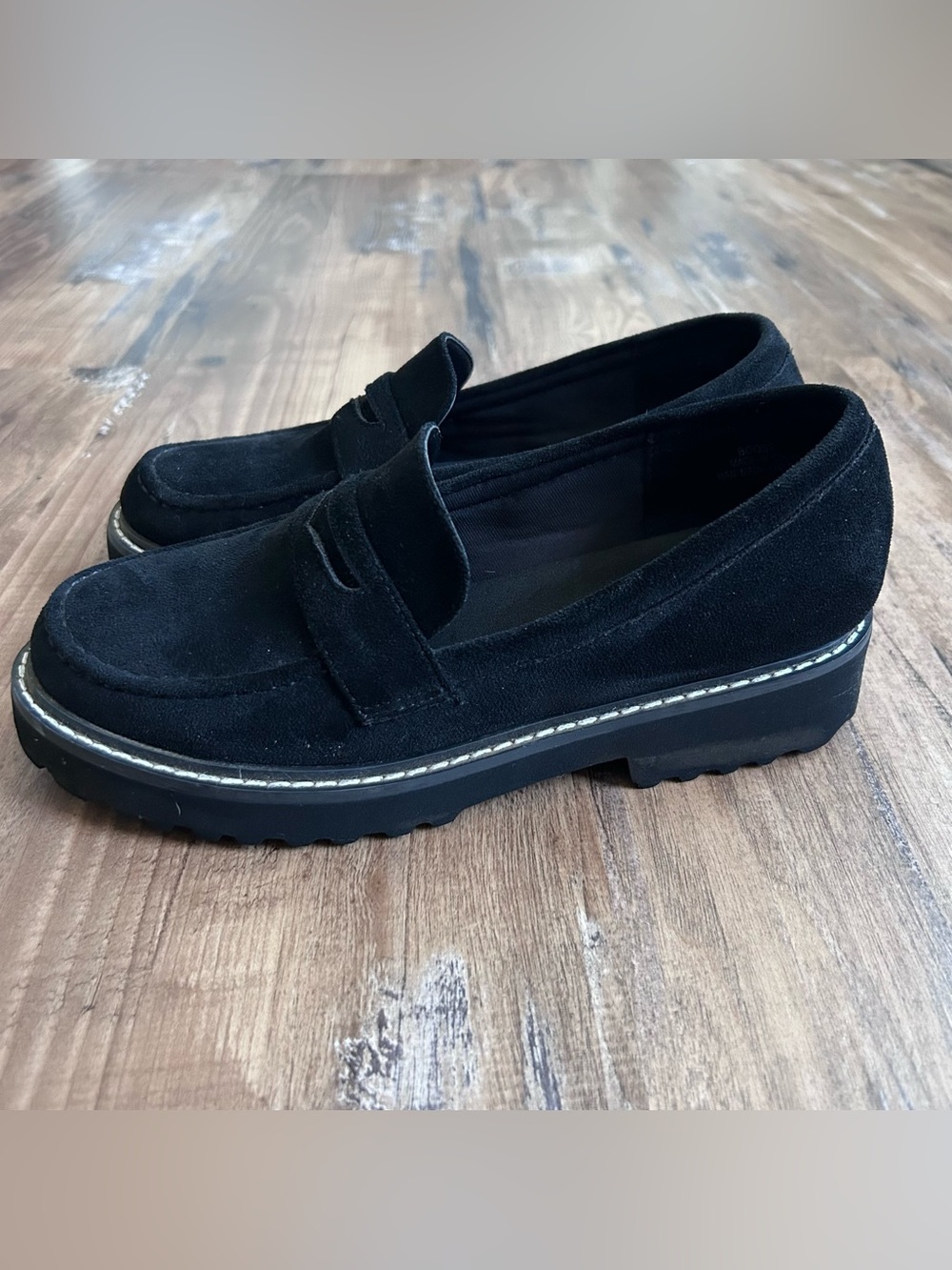 Hey Girl by Corkys Black Suede Penny Loafers Lug Sole Contrast Stitch Womens 7